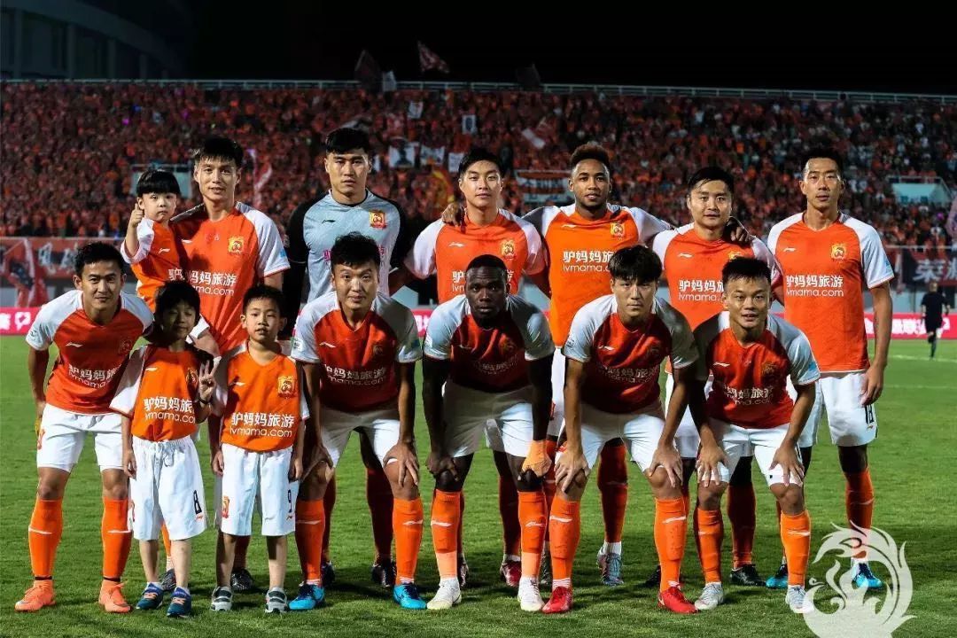 里的中场更 里的中场更