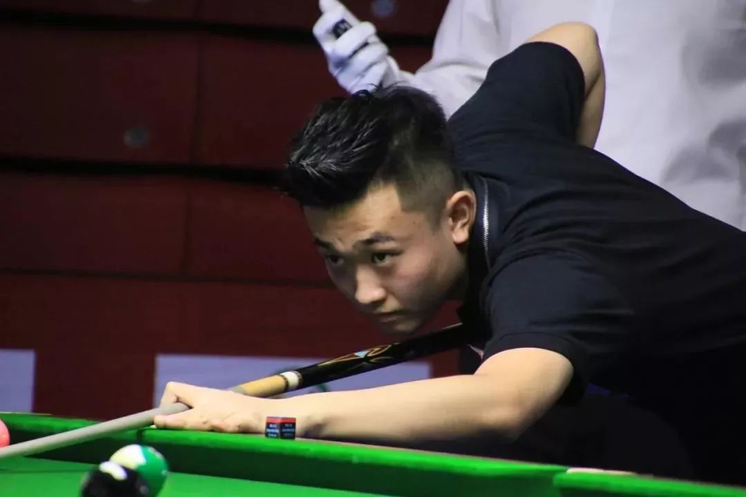 感到颇有压 感到颇有压